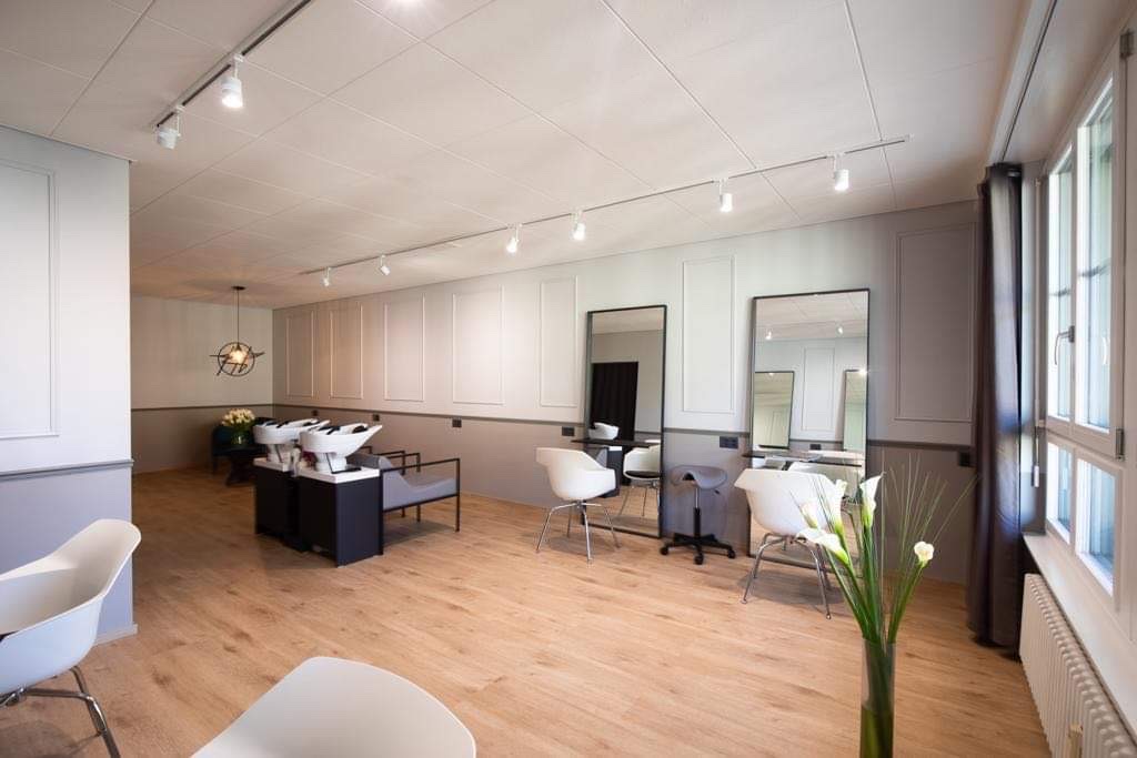 Katarina Hair Salon — Wasch- und Stylingbereich